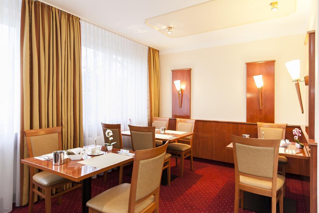 لانغنفلد Hotel Am Berliner Platz المظهر الخارجي الصورة